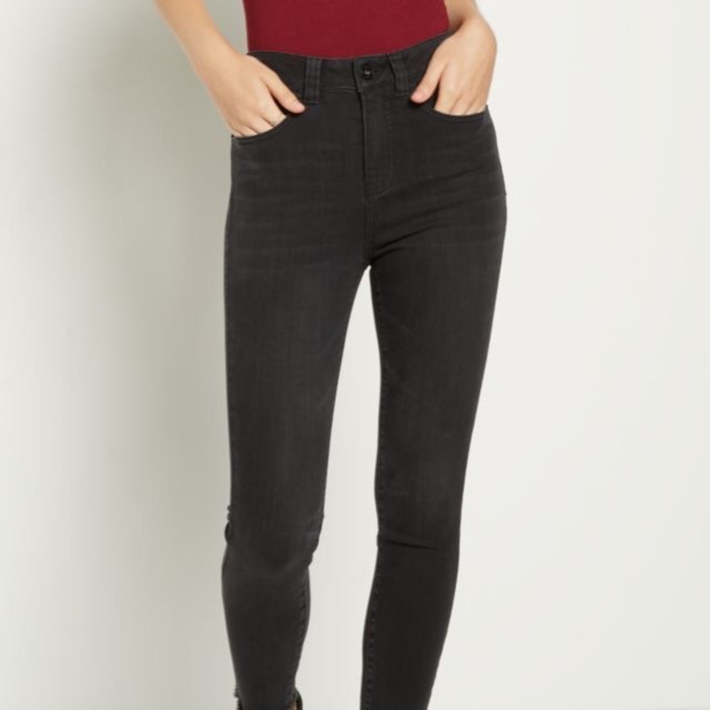 🔘 rue21 High Rise Jegging 🔘